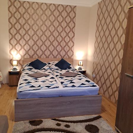Katalin Apartman Hajdúszoboszló Exterior foto