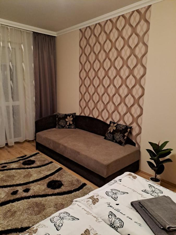 Katalin Apartman Hajdúszoboszló Exterior foto